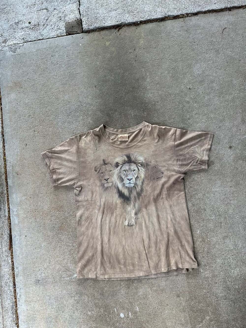The Mountain Lion Graphic T-Shirt Size Large